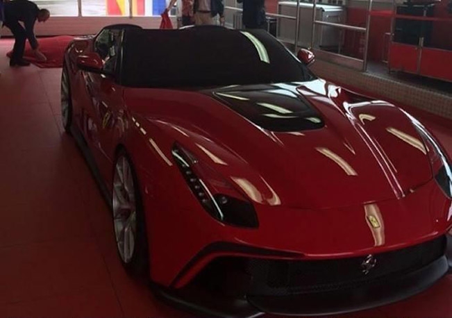 В Италии появился Ferrari F12berlinetta TRS