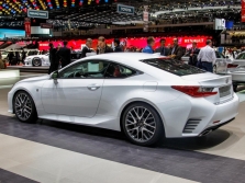 Lexus RC обрел рублевые цены
