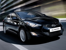 Hyundai Elantra получил расширенную комплектацию