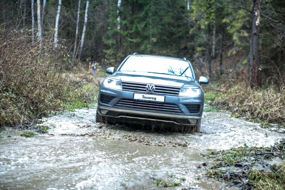 "Германика" провела внедорожный тест-драйв Volkswagen Driving Experience 2015