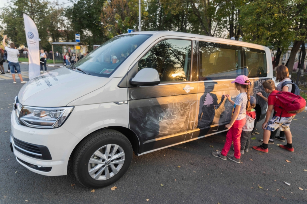 Семейный автомобиль Volkswagen Caravelle для жителей Серпухова