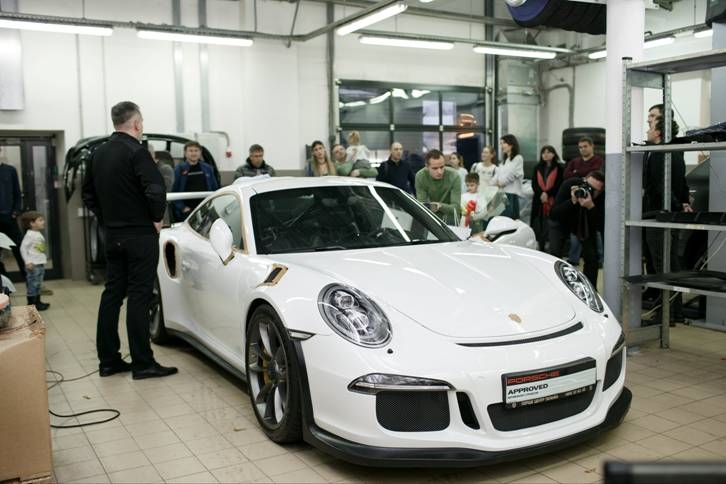 Что таится под капотом: в Порше Центр Таганка прошел открытых дверей сервиса Porsche Service Clinic
